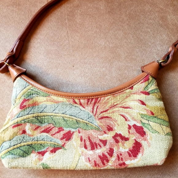 Fossil Bags Vintage Fossil Floral Print Shoulder Bag Poshmark